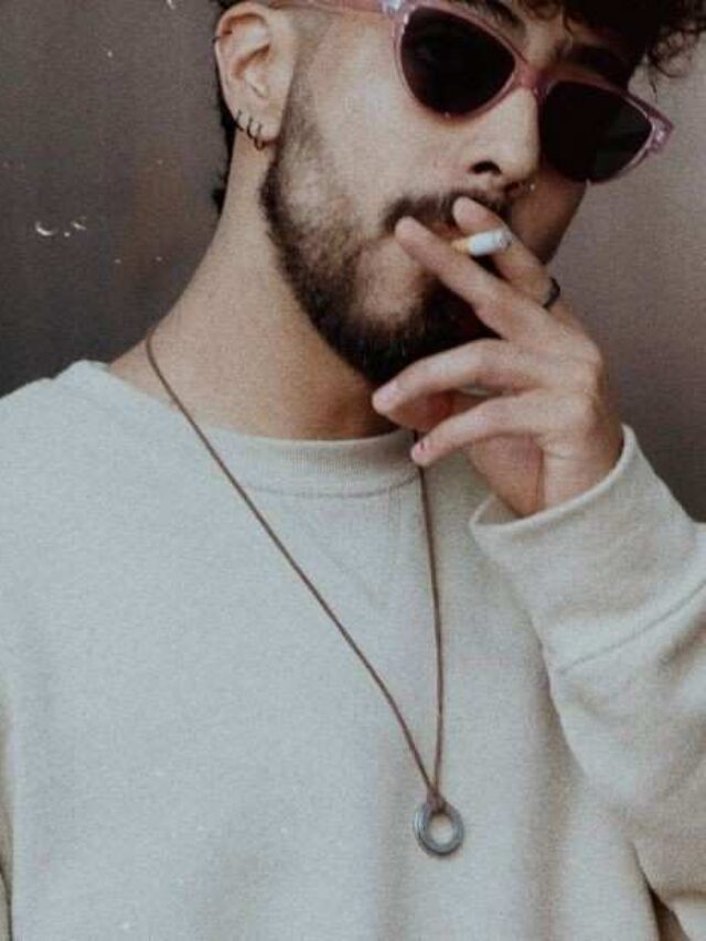 "युवा जोश: हर पल हिम्मत की उड़ान"