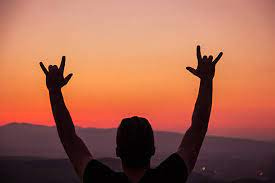 Yuva Josh Par Shaayaree|युवा जोश पर शायरी 3 हौसला बढ़ाने वाली युवा जोश शायरी