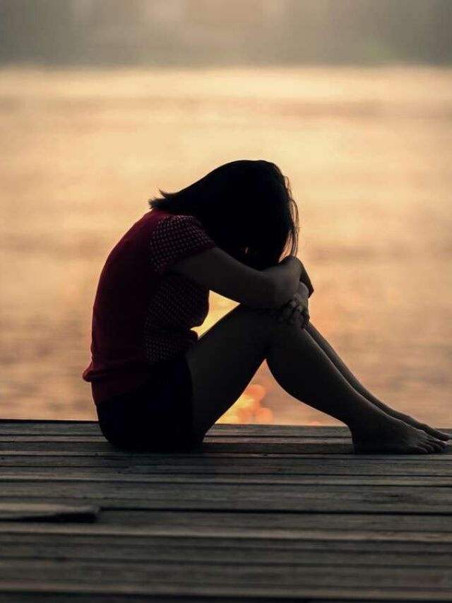 रात की तन्हाई में तेरी यादें — दिल को छू लेने वाली शायरी